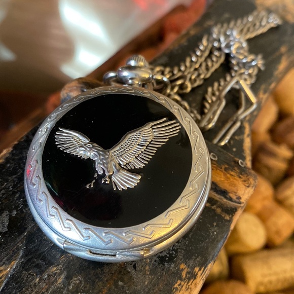 Beyond America Other - Pocket watch